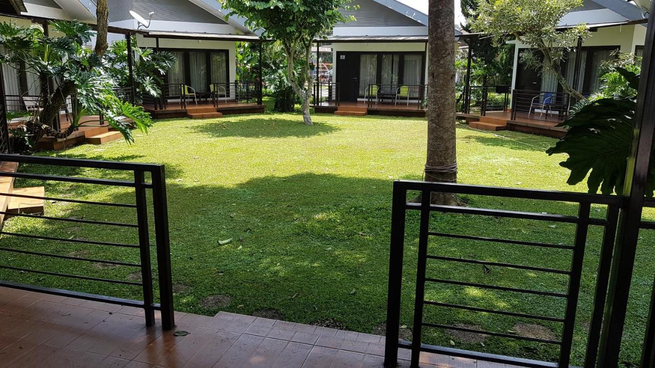 New Mountain Springs Hotel & Resort Lembang Eksteriør billede