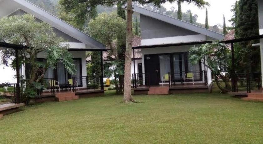 New Mountain Springs Hotel & Resort Lembang Eksteriør billede