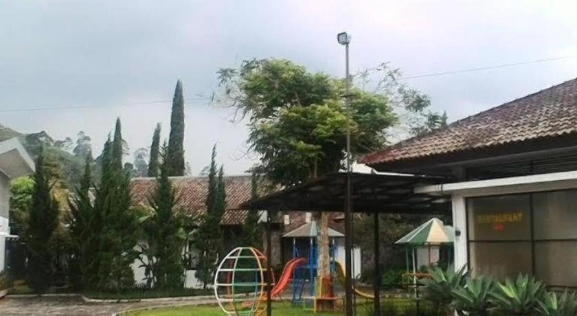 New Mountain Springs Hotel & Resort Lembang Eksteriør billede